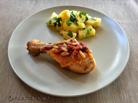 Pollo allo zenzero con pinoli e pomodorini