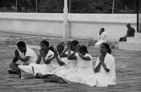 Ruvanvelisaya Dagoba, anuradhapura, sri lanka, viaggiandovaldi