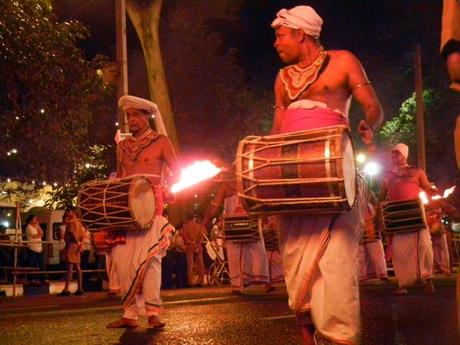 Esala Perahera, Kandy, Sri Lanka, viaggiandovaldi