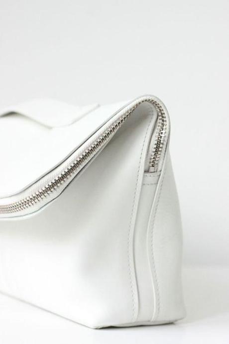 white-purse