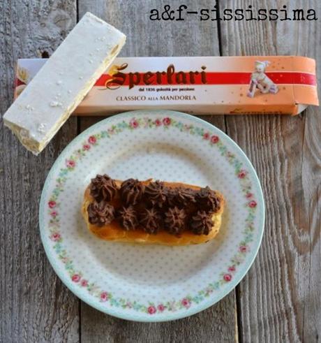 eclair con crema al torrone e mousse al cioccolato