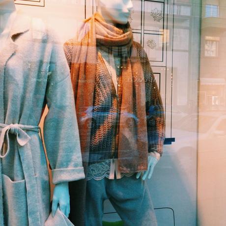 Look&go… uno sguardo alle Benetton, Sisley e Stefanel FW collections stefanel-vetrina-cappotti