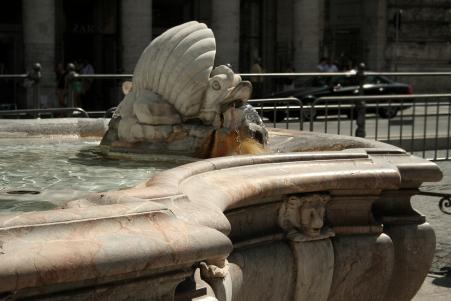 Fontana Piazza Colonna 6