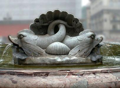 Fontana Piazza Colonna 10