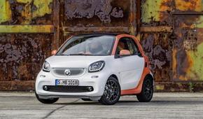 Mercedes ha proposto a Parigi le smart fortwo e forfour ></div> motori360.it