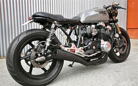 CB900F by Renown