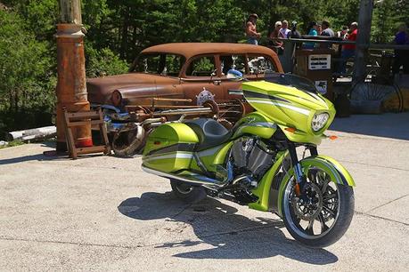 Victory Magnum 2015