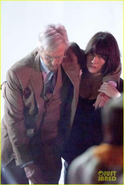 *EXCLUSIVE* Michael Douglas and Evangeline Lilly on the set of 