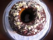 Ciambella marmorizzata glassa doppio cioccolato scaglie mandorle Bundt Marble Cake with double chocolate almond slice