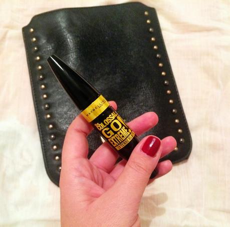 the colossal go extreme black maybelline