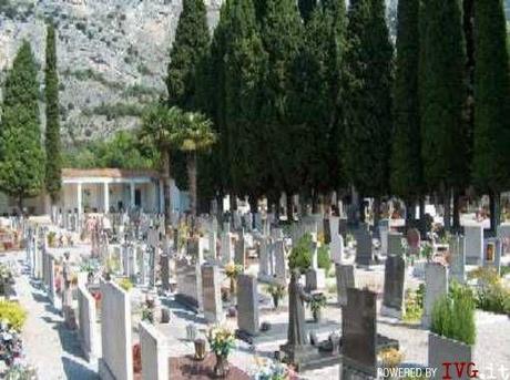 Crisi: le congregazioni o i comuni pagano riesumazione