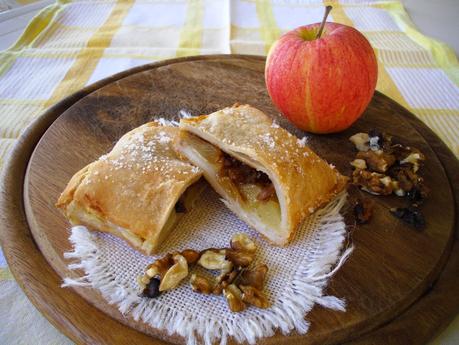 Il primo strudel non si scorda mai...Strudel di mele con crema e noci