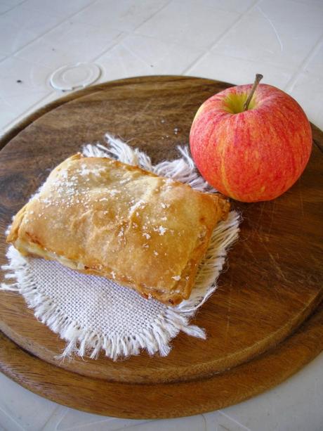 Il primo strudel non si scorda mai...Strudel di mele con crema e noci