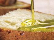 Come preparare l’olio d’oliva aromatizzato: ricette