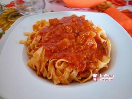 tagliatelle con melanzane e ragu