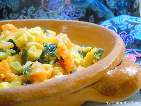 NAVRATHNA KURMA (Verdure con formaggio fritto)