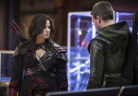 “Arrow 3”: anticipazioni sulla sorpresa di Malcolm per Oliver, la time bomb Nyssa e il debutto di Ra’s al Ghul