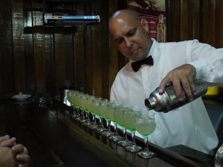 Cocktail alla Casa de la Trova di Santiago de Cuba