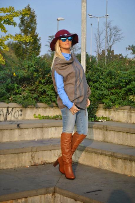 outfit mantella outfit casual abbinamenti mantella outfit jeans e mantella outfit stivali cuissardes outfit camicia azzurra outfit jeans fornarina come abbinare la mantella outfit cappello zara jeans e stivali abbinamenti stivali e jeans orecchini majique majique london earringss zara hat fornarina botton up mantella liu jo how to wear cape outfit cape outfit autunnali outfit casual autunnali outfit ottobre 2014 fashion blogger italiane fashion blogger bionde mariafelicia magno fashion blogger outfit colorblock by felym mariafelicia magno fashion blogger di color block by felym come abbinare il cappello cappello burgundy majique london earrings 