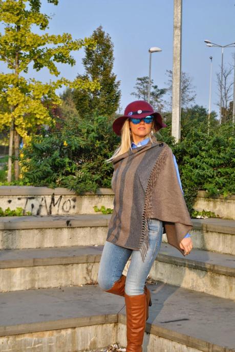 outfit mantella outfit casual abbinamenti mantella outfit jeans e mantella outfit stivali cuissardes outfit camicia azzurra outfit jeans fornarina come abbinare la mantella outfit cappello zara jeans e stivali abbinamenti stivali e jeans orecchini majique majique london earringss zara hat fornarina botton up mantella liu jo how to wear cape outfit cape outfit autunnali outfit casual autunnali outfit ottobre 2014 fashion blogger italiane fashion blogger bionde mariafelicia magno fashion blogger outfit colorblock by felym mariafelicia magno fashion blogger di color block by felym come abbinare il cappello cappello burgundy majique london earrings occhiali da sole con lenti a specchio azzurre excape