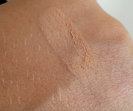 PUPA Extreme Matt Fondotinta Compatto in polvere [review&swatches]