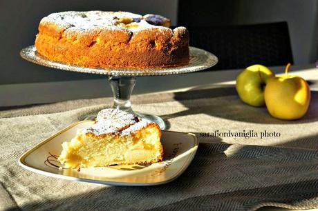 Torta alla panna montata con le mele