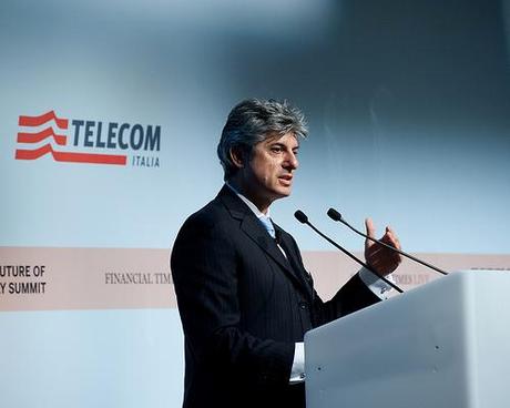 Telecom, Patuano: ''Combinazione con Mediaset molto convincente'
