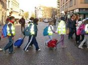 PAVIA. Riparte Pedibus scuola d’infanzia primaria Carducci