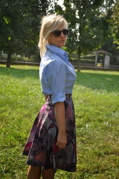 outfit ottobre 2014 recap outfit ottobre 2014 outfit autunnali outfit camicia a righe outfit gonna a ruota abbinamenti gonna a ruota abbinamenti camicia a righe come abbinare la camicia a righe collana majique majique london jewels color block by felym mariafelicia magno fashion blog italiani fashion blogger italiane mariafelicia magno fashion blogger united colors of benetton occhiali da sole carrera 