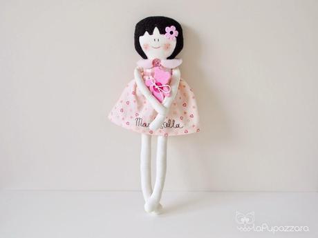 Una Timida Doll