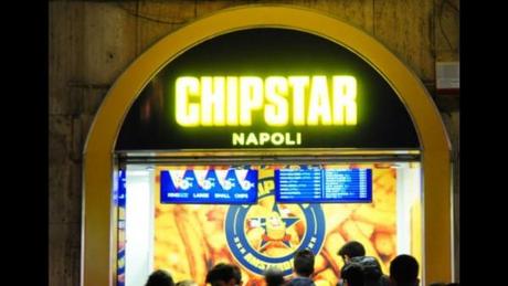 Napoli: boom di patatine fritte