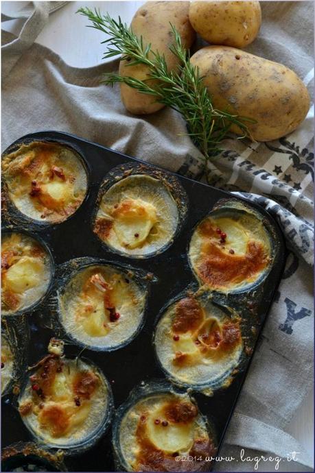 tortini di patate, porri e gruyere