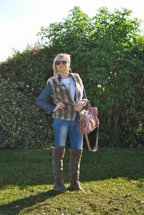 outfit in denim denim total look how to wear denim shirt outfit gilet pelliccia how to wear fur vest outfit cuissardes outfit jeans skinny abbinamenti cuissardes how to wear cuissardes abbinamenti camicia jeans come abbinare la camicia di jeans camicia in denim tendenze autunno inverno 2014 2015camicia di jeans borsa rosa cipria balenciaga occhiali da sole carrera collana etnica majique ethnic necklace majique london orecchini majique london oro e pietre azzurre earrings majique gold and turquoise stone earrings majique fashion blog italiani fashion blogger italiane fashion blogger milano fashion blogger bionde ragazze bionde fashion blog milano acconciatura treccia laterale occhiali da sole carrera mariafelicia magno mariafelicia magno fashion blogger colorblock by felym outfit autunnali outfit casual outfit casual autunnali outfit novembre 2014 