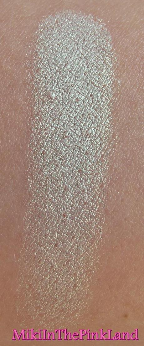 NABLA: review, swatches e comparazioni. Una voce fuori dal coro.