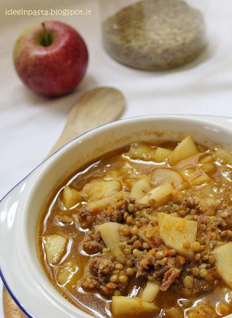 Zuppa di Mele, Salsiccia e Lenticchie