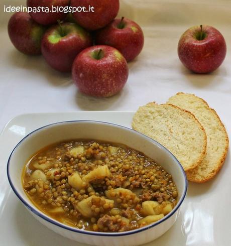 Zuppa di Mele, Salsiccia e Lenticchie