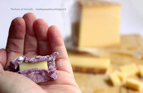 Gnocchi di carote viola ripieni di Gruyère DOP - il formaggio svizzero SENZA buchi