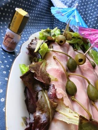 Cannelloni di prosciutto con insalata russa all'aceto balsamico