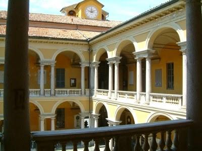 PAVIA. L’incremento del fondo a sostegno della didattica frontale dei docenti aggregati oggi in una delle question time in Università.