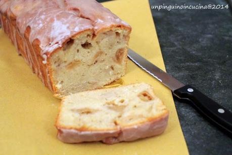 Cake di mele e vaniglia glassato alla cannella 