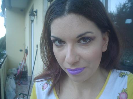 Makeup look con i Velvet Lip Lacquer di Makeup Revolution