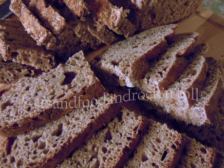 No-knead bread alla Guinness e latticello, con farina di teff