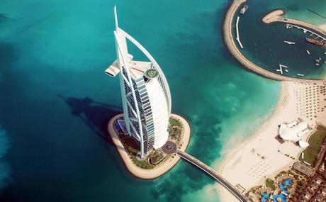 IL BURJ AL ARAB DI DUBAI FESTEGGIA I 15 ANNI DI VITA