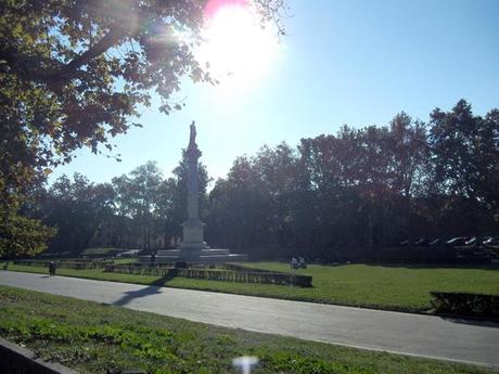 ferrara, viaggiandovaldi, palio, piazza ariostea