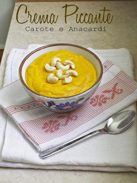 Crema piccante di carote e anacardi