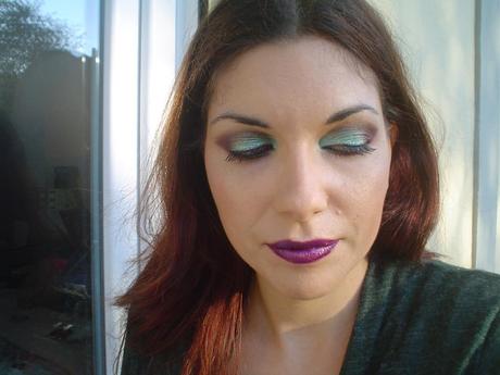 Makeup look con gli Atomic Lipstick di Makeup Revolution