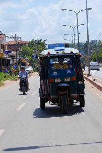 Un tuk tuk