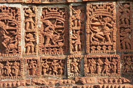 Formelle di terracotta sullo Shyamrai Temple, Bishnupur, West Bengal. Foto di Marco Restelli copia