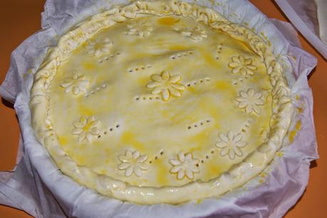 Torta salata con Provola dolce e Cavolo verza