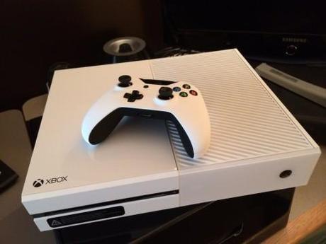 1407067487-white-xbox-one_jpg_0x0_q85